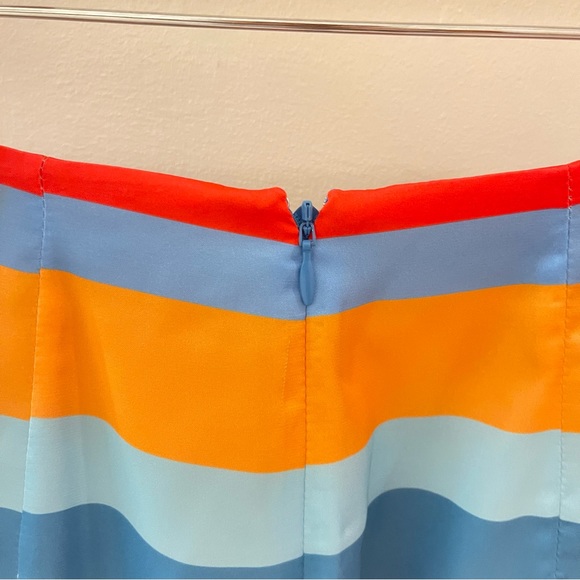 REVOLVE x Lovers + Friends Cox Shorts - Picture 10 of 15